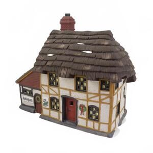 Department 56 Mr & Mrs. Pickle 58246 Christmas Dickens Village, Heritage Village